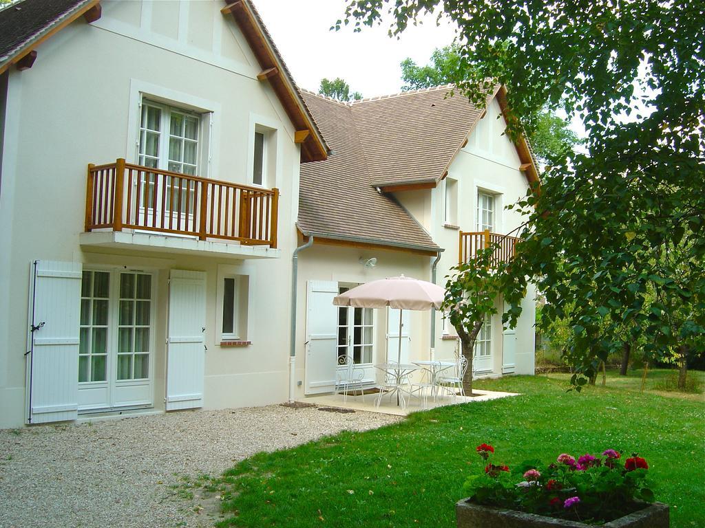 Domaine De Chantemerles Fontainebleau Exterior photo