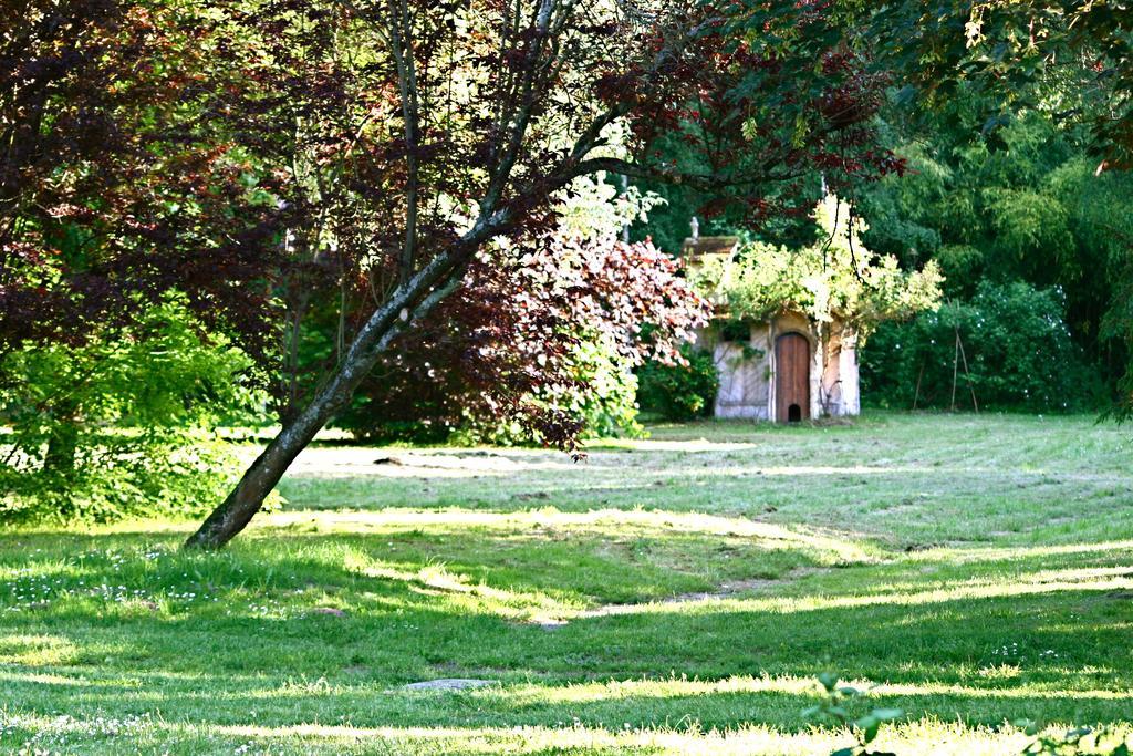 Domaine De Chantemerles Fontainebleau Exterior photo